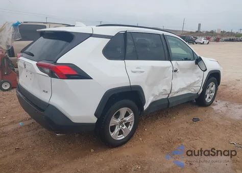 2021 Toyota Rav4 Xle из США, поврежденный, VIN 2T3W1RFV2MC141041